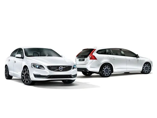 S60（ボルボ）2011年3月〜2019年9月販売終了モデルの新車カタログ