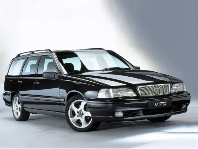 ボルボ　V70 V70（ボルボ）1997年2月〜2001年12月販売終了モデルの新車