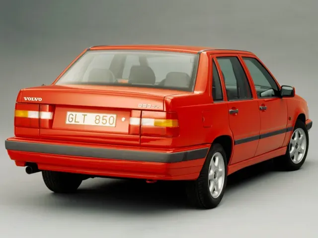 850（ボルボ）1992年6月〜1997年1月販売終了モデルの新車カタログ