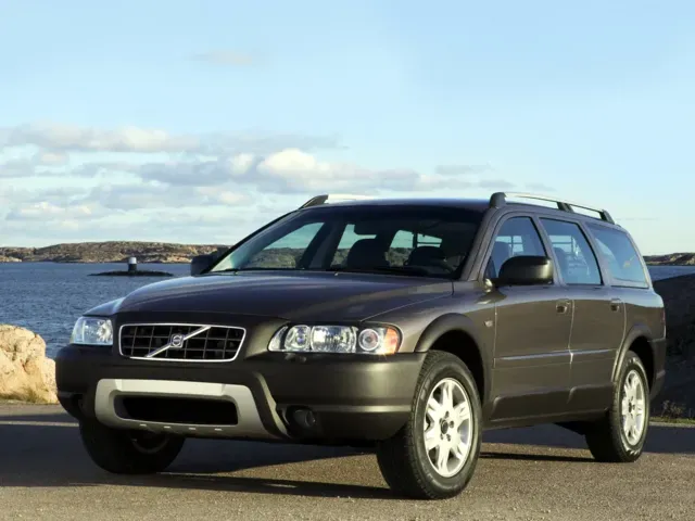 XC70（ボルボ）2002年11月〜2007年10月販売終了モデルの新車カタログ
