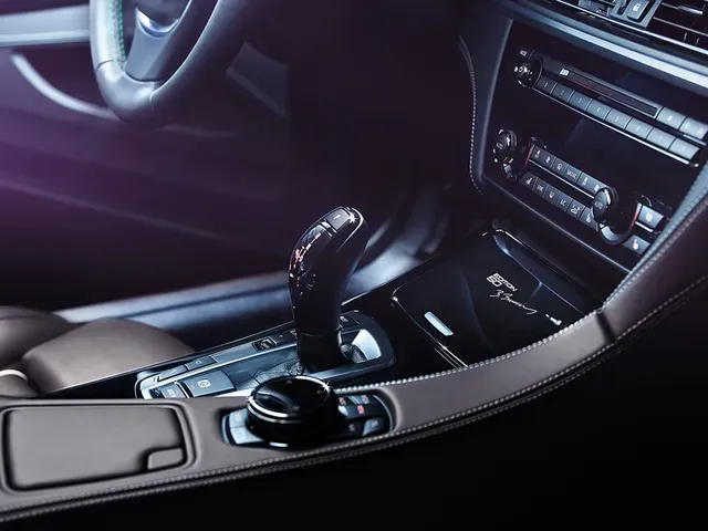 BMWアルピナ B6クーペ 2011年12月モデル