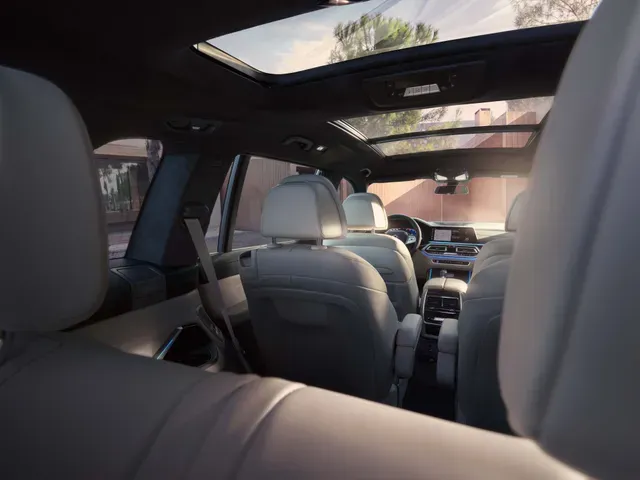BMWアルピナ XB7 2020年5月モデル