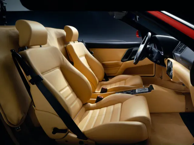 F355（フェラーリ）1994年1月〜1999年3月販売終了モデルの新車カタログ