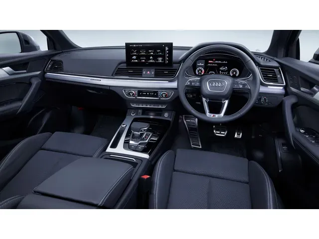 アウディ Q5