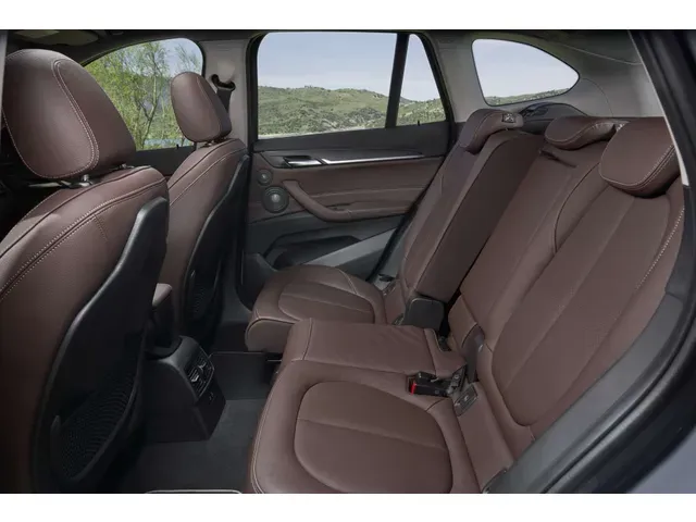 BMW X1 2015年10月モデル
