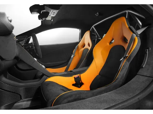 マクラーレン 675LT 2015年3月モデル