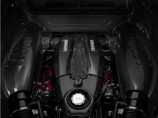 フェラーリ F8 TRIBUTO カタログ F8トリブート（フェラーリ）の歴代モデル・グレード別カタログ情報