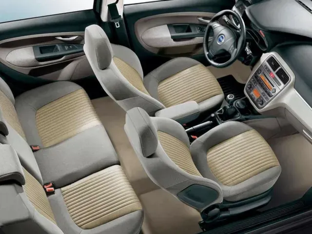 くるたん様（リピーター様） グランデプント（フィアット）の新車カタログ | 中古車情報・中古車