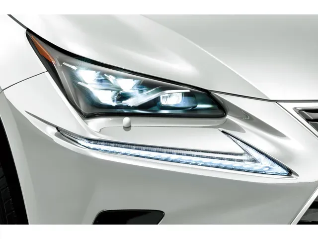NX（レクサス）2014年7月〜2021年9月販売終了モデルの新車カタログ