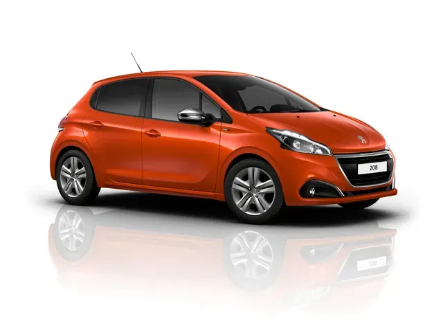 208（プジョー）2012年11月〜2020年6月販売終了モデルの新車カタログ
