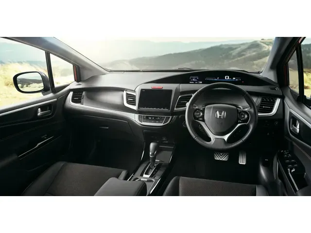 ジェイド（ホンダ）の歴代モデル・グレード別カタログ | 中古車情報