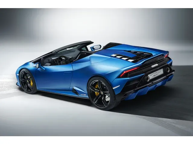 ウラカンスパイダー（ランボルギーニ）の新車カタログ | 中古車