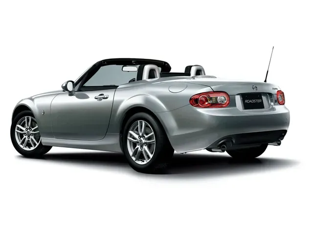 ロードスター（マツダ）2005年8月〜2015年3月販売終了モデルの