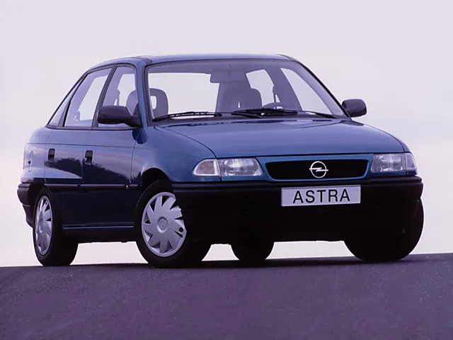 
              オペル アストラ
              1996年10月モデル
            