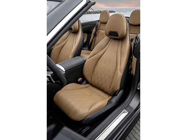 CLEカブリオレ（メルセデス・ベンツ）2024年6月〜販売中モデルの新車