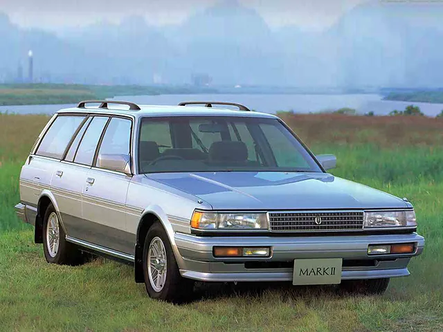 マークIIバン（トヨタ）1988年10月〜1995年7月販売終了モデルの