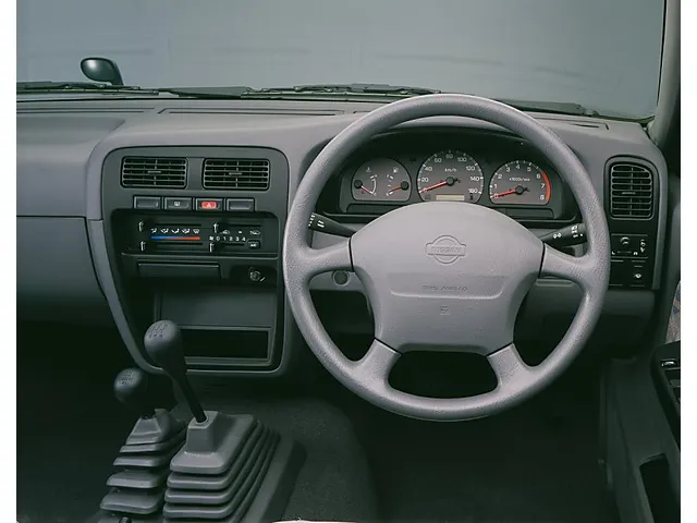 日産 ダットサンピックアップ 1997年1月モデル