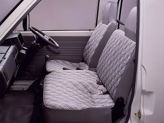 日産 バネット 1993年10月モデル