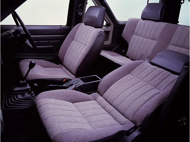 テラノ（日産）1986年8月〜1995年8月販売終了モデルの新車カタログ