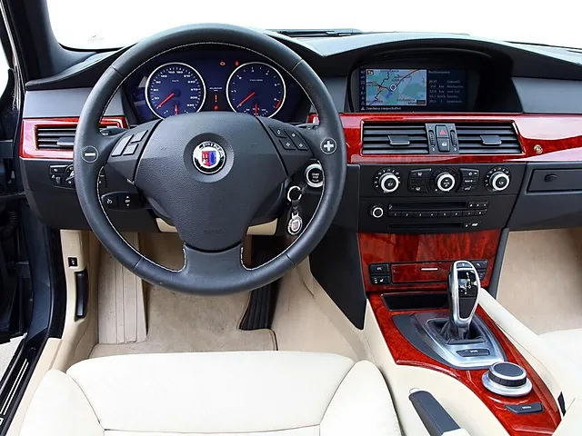 BMWアルピナ B5ツーリング 2005年3月モデル