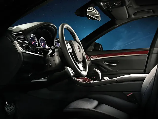 BMWアルピナ B5ツーリング 2011年4月モデル