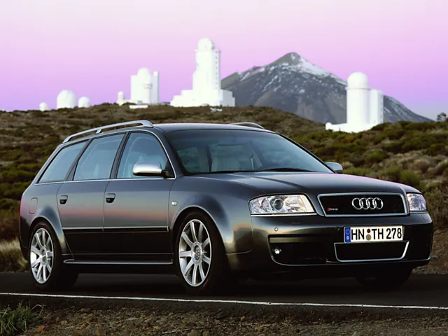 アウディ RS6アバント 2003年2月モデル
