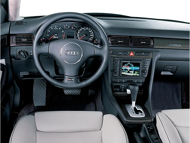アウディ RS6アバント 2003年2月モデル
