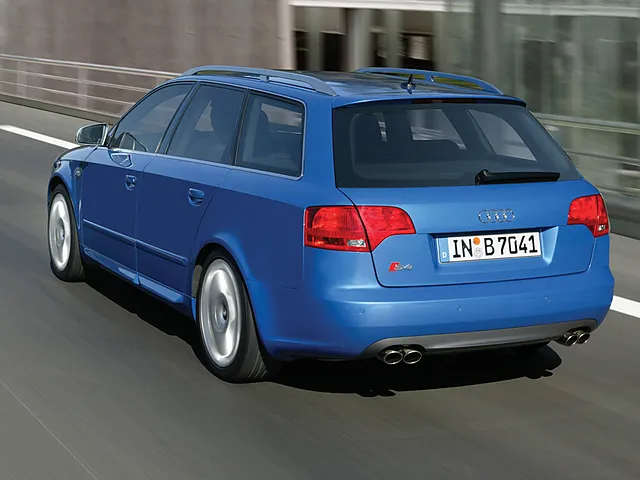 アウディ S4アバント 2005年2月モデル