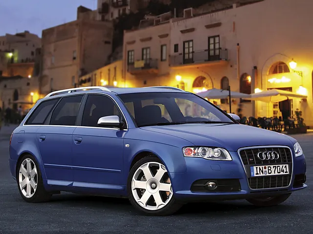 アウディ S4アバント 2006年7月モデル 4.2 4WD