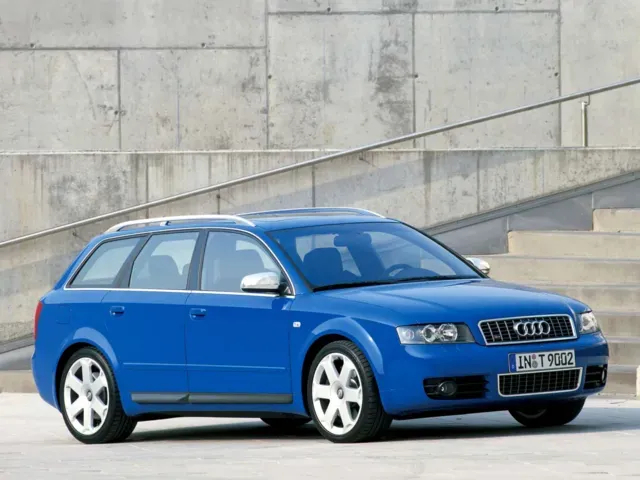 アウディ S4アバント 2003年9月モデル