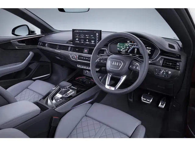 アウディ S5 2017年4月モデル