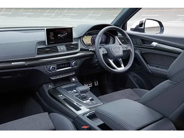 アウディ SQ5