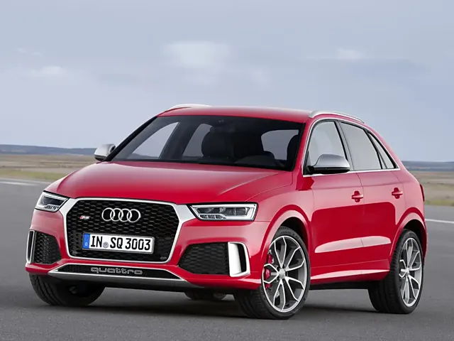 アウディ RS Q3 2016年8月モデル 2.5 パフォーマンス 4WD