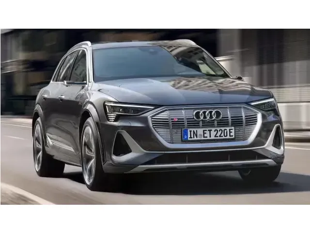 アウディ e-tron S 2022年3月モデル