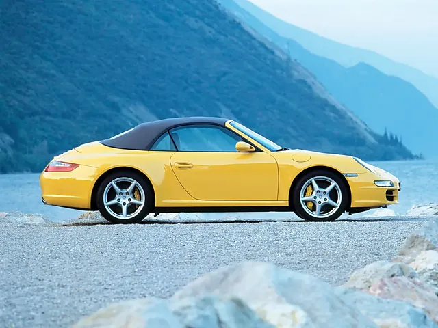 ポルシェ 911カブリオレ 2005年2月モデル