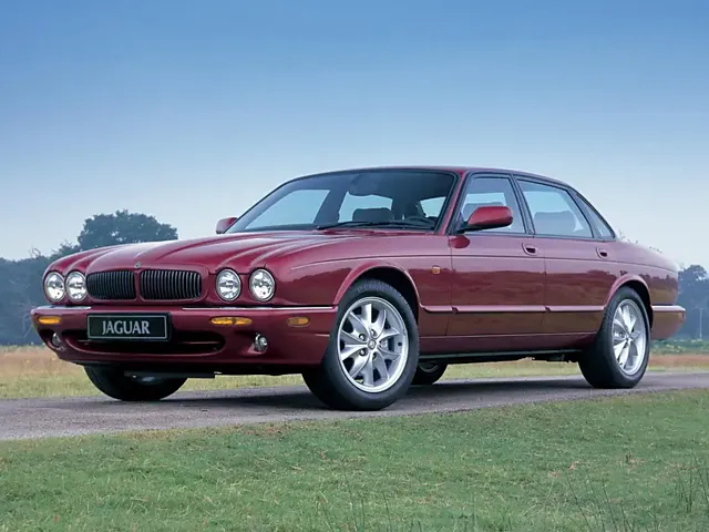 ジェットジャガー　1993 日本製 ジェットジャガー 1993 日本製 XJ（ジャガー）1994年10月～2003