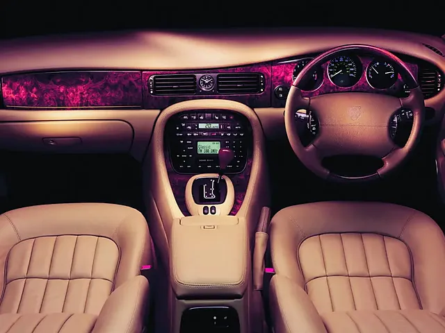 XJ（ジャガー）1994年10月〜2003年4月販売終了モデルの新車カタログ