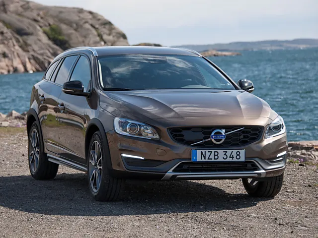 ボルボ V60クロスカントリー 2015年10月モデル