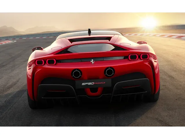 【新品未開封品】Ferrari フェラーリ SF90 ストラダーレ カタログ 送料無料【新品未開封品】Ferrari フェラーリ SF90 ストラダーレ