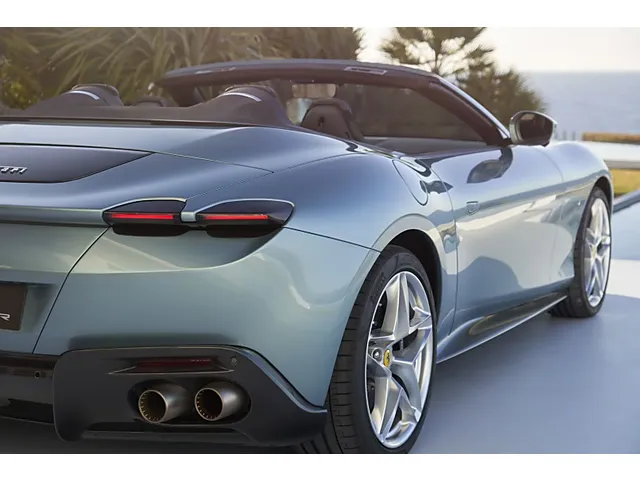 Ferrari Roma カタログ ローマ（フェラーリ）の歴代モデル・グレード別