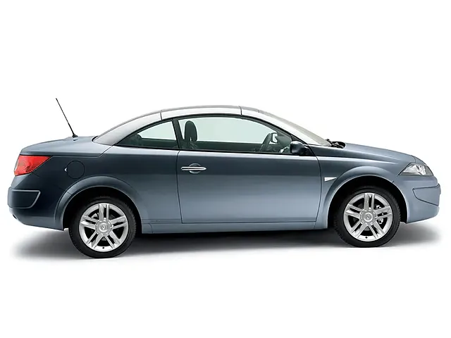 メガーヌカブリオレ（ルノー）の歴代モデル・グレード別カタログ