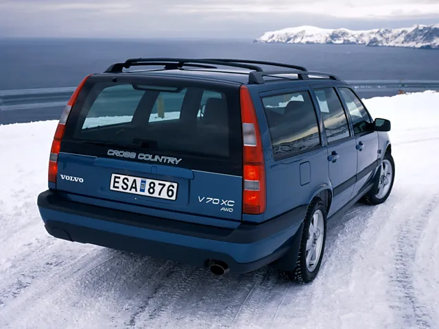 V70XC（ボルボ）1998年9月〜2000年8月販売終了モデルの新車カタログ