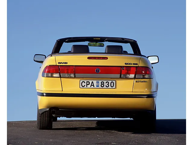 サーブ 900カブリオレ 1993年10月モデル