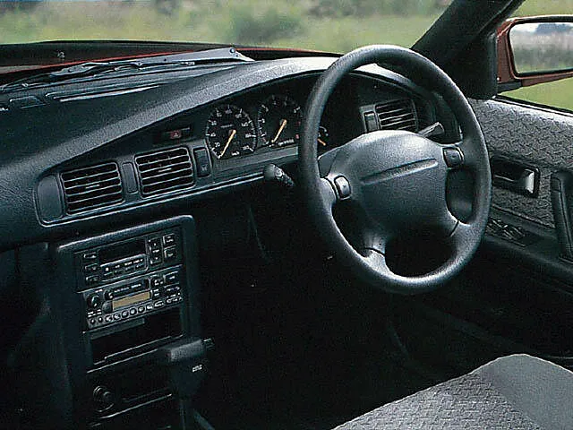 フォード テルスターワゴン 1990年9月モデル
