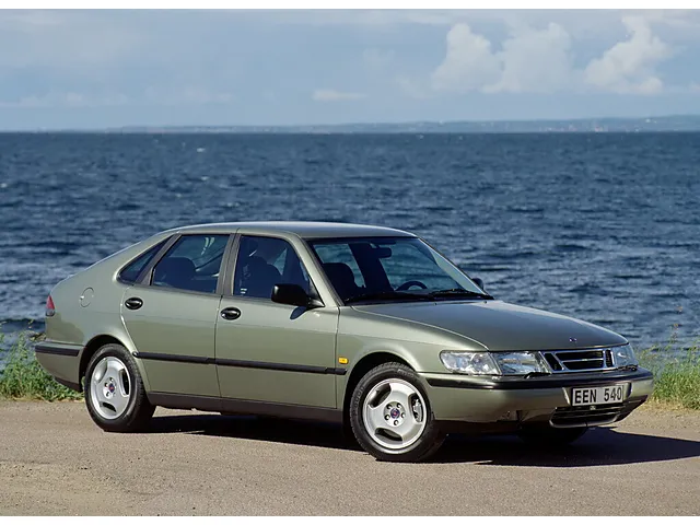 900（サーブ）の歴代モデル・グレード別カタログ | 中古車情報・中古車