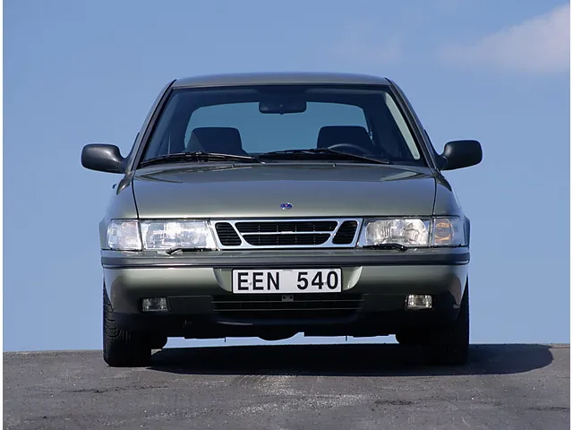 900（サーブ）1993年10月〜1998年5月販売終了モデルの新車カタログ