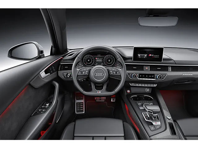 アウディ S4 2009年5月モデル