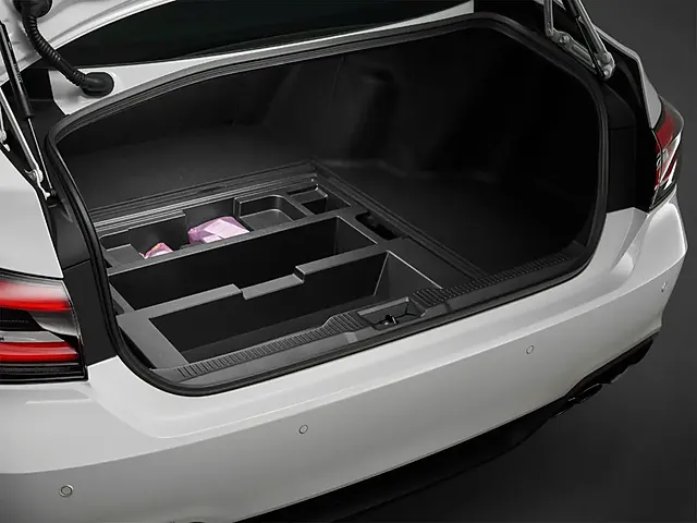 クラウン（トヨタ）2018年6月〜2023年10月販売終了モデルの新車