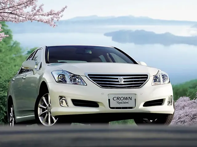 クラウン（トヨタ）2008年2月〜2012年12月販売終了モデルの新車