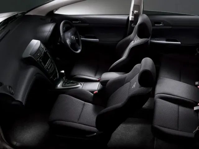 カルディナ（トヨタ）2002年9月〜2007年5月販売終了モデルの新車